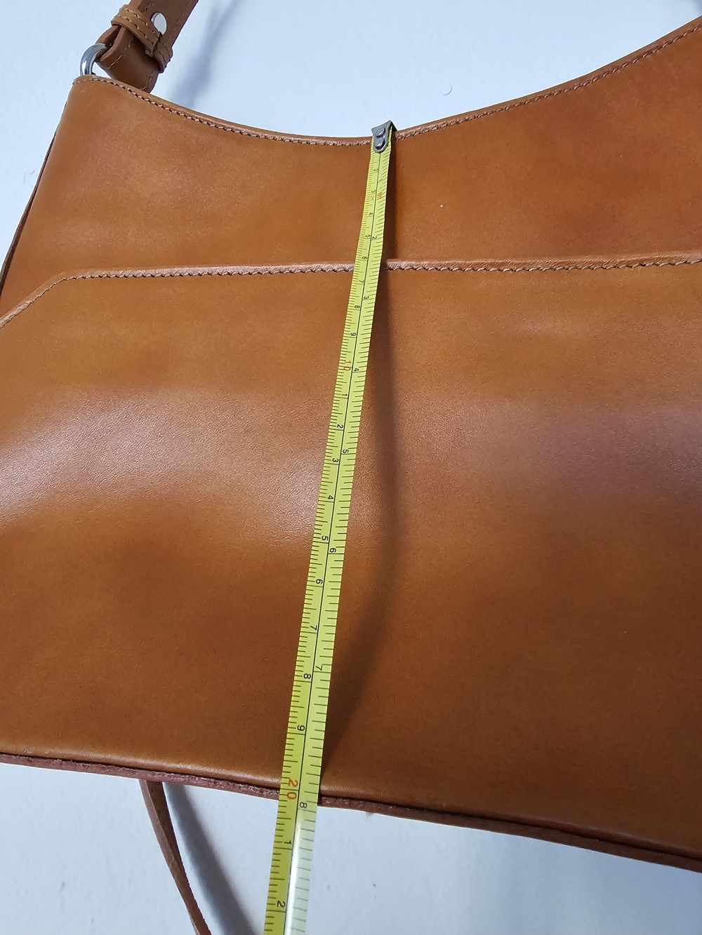 Vera Pelle Cognac Leather Hobo Bag - Picture 7 of 13